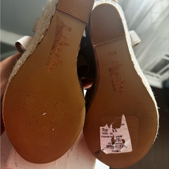 Charles by Charles David BEAUTIFUL WEDGE HEEL - Picture 3 of 4